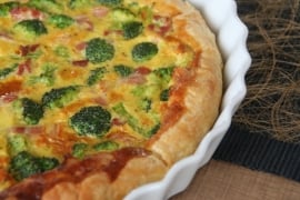 Quiche met spek en Broccoli roomsaus
