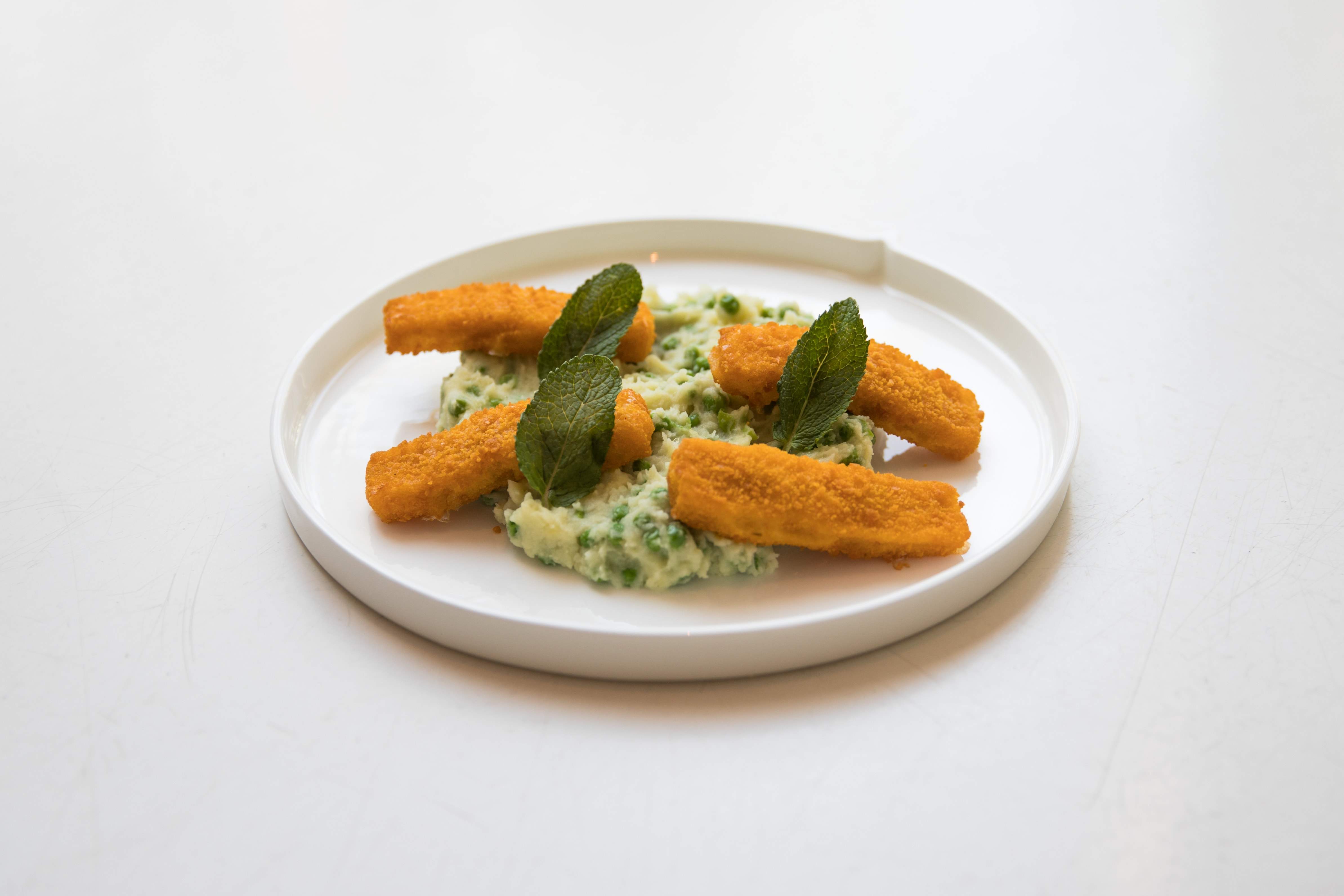 Fish Sticks met wasabipuree met erwtjes