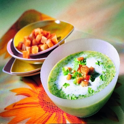 Spinazie-crèmesoep met croûtons