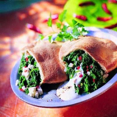 Pains pita farcis aux épinards